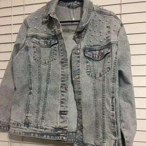 Hand Painted RED jean jacket! Wore at the ERAS tour!!! Size medium TAYLOR SWIFT